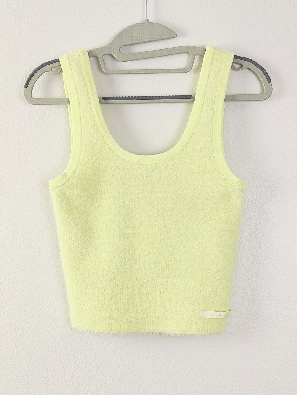 Air Jordan Tank Top Luminous Green Scoop Neck Size Small Fuzzy